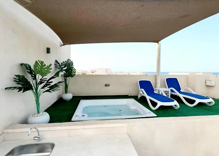 Sea View Penthouse, Rooftop Jacuzzi & Free And Pool Access - Mangrove El Gouna * Hurgada