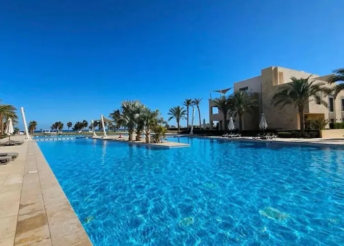 Sea View Penthouse, Rooftop Jacuzzi & Free And Pool Access - Mangrove El Gouna Hurgada