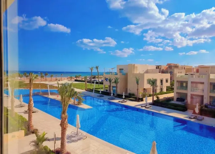 Sea View Penthouse, Rooftop Jacuzzi & Free And Pool Access - Mangrove El Gouna Daire Hurgada
