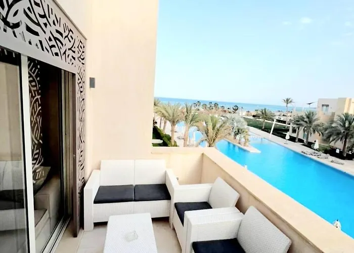 Sea View Penthouse, Rooftop Jacuzzi & Free And Pool Access - Mangrove El Gouna