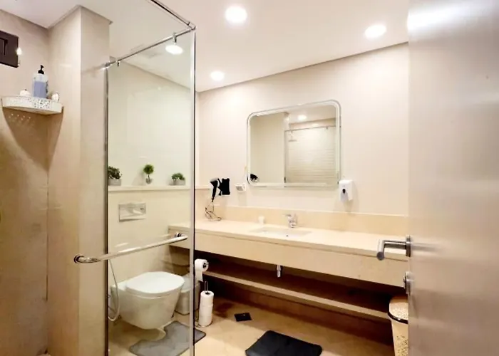 Daire Sea View Penthouse, Rooftop Jacuzzi & Free And Pool Access - Mangrove El Gouna *
