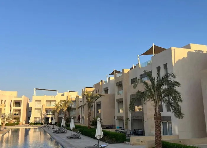 Sea View Penthouse, Rooftop Jacuzzi & Free And Pool Access - Mangrove El Gouna